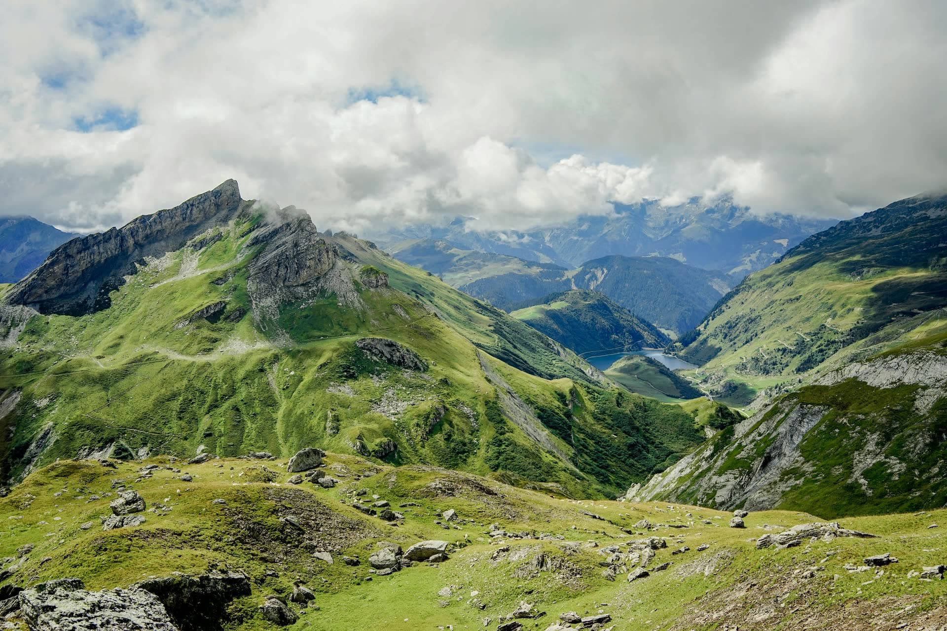 Montagnes verdoyantes de l'intérieur de l'île Maurice